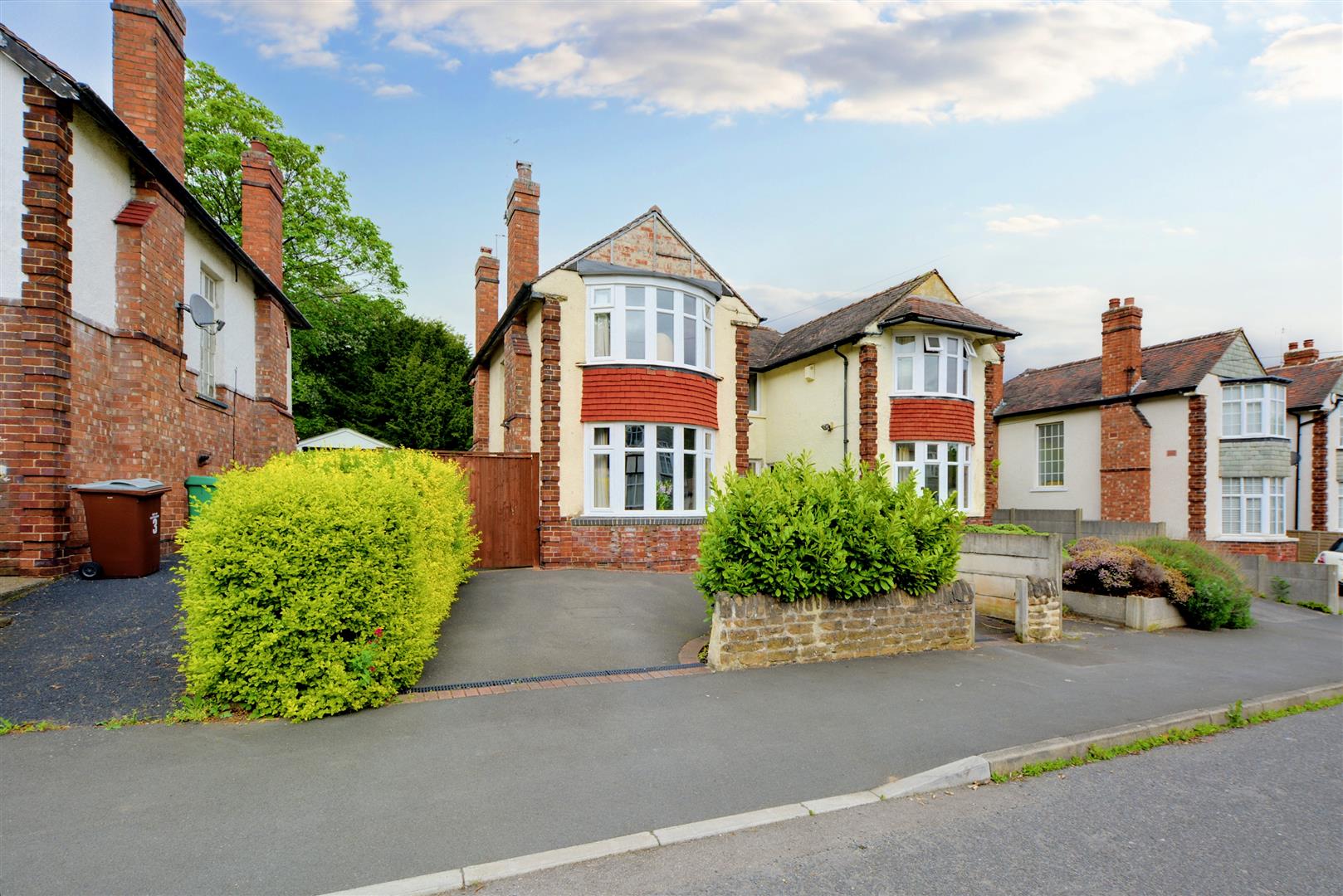 Charles Avenue, Beeston Robert Ellis Estate Agents